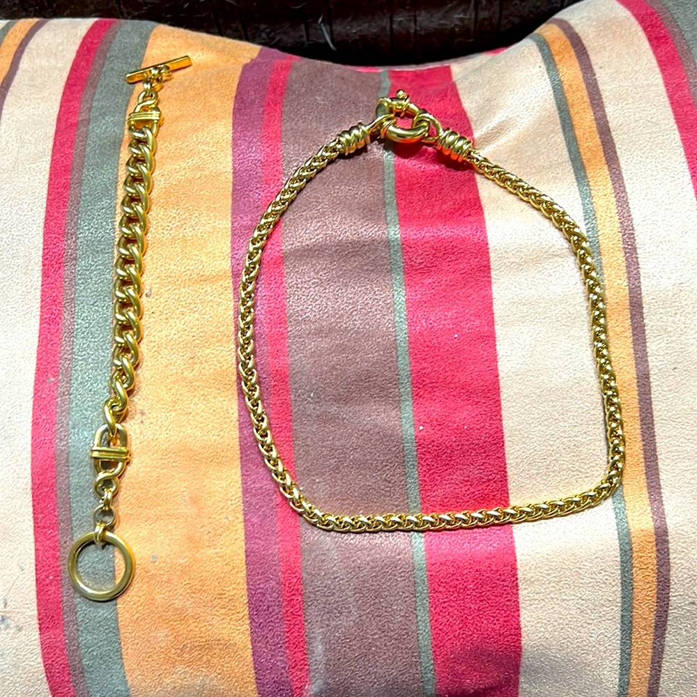 Costume Jewelry bracelet and Necklace. Picture doesn’t do it justice.